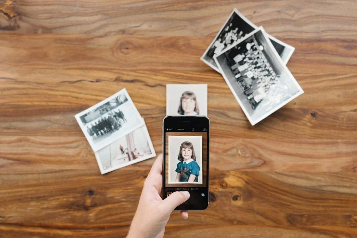 From Phone to Wall: How to Turn Your Old Photos into Stunning Canvas Prints